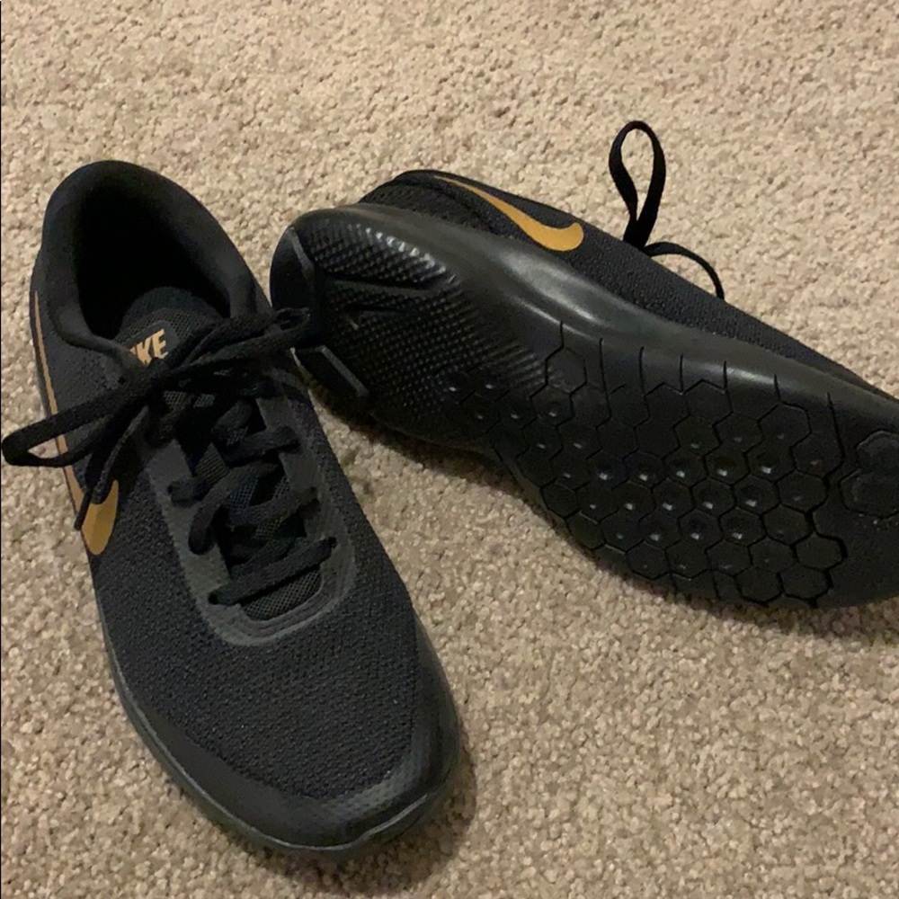 Nikes, size 7